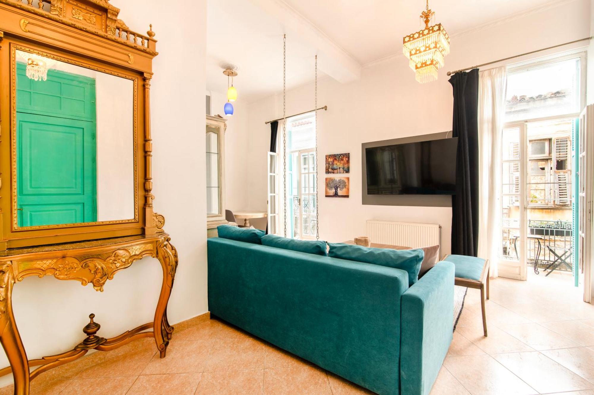 Neoclassical Loft In Monastiraki - Acropolis And Metro Афины Экстерьер фото